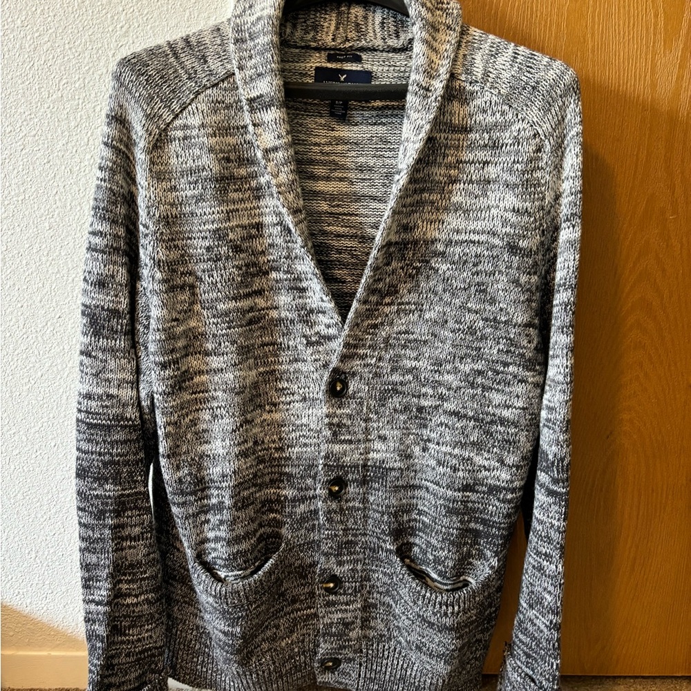 American Eagle Outfitters Gray Cardigan Sweater V-Neck